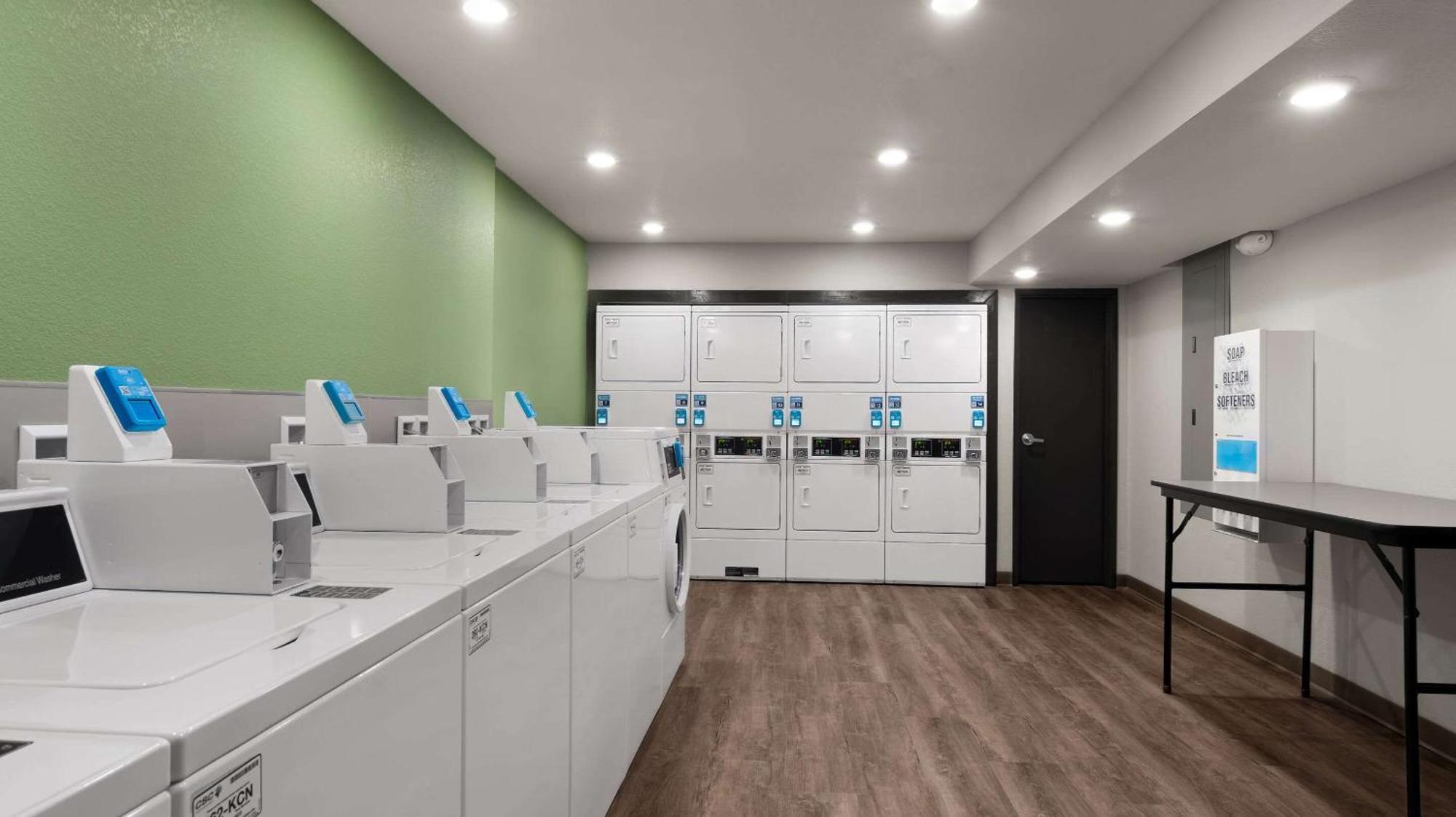 Woodspring Suites Greeley Ngoại thất bức ảnh
